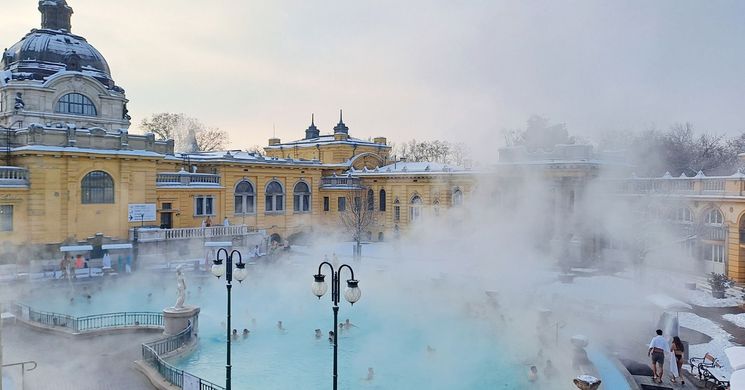 Széchenyi Gyógyfürdő és Uszoda programok 2026 Budapest