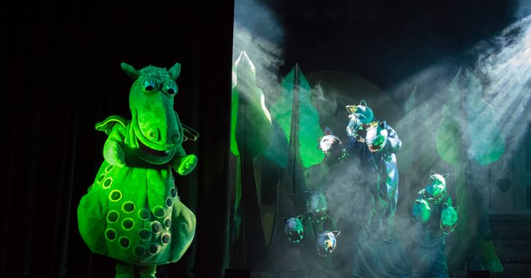 Csukás Színház műsor 2026 Balatonszárszó. Csukás István Nagyszínpad és Gyermekszínpad Kultkikötő szabadtéri színházi előadások