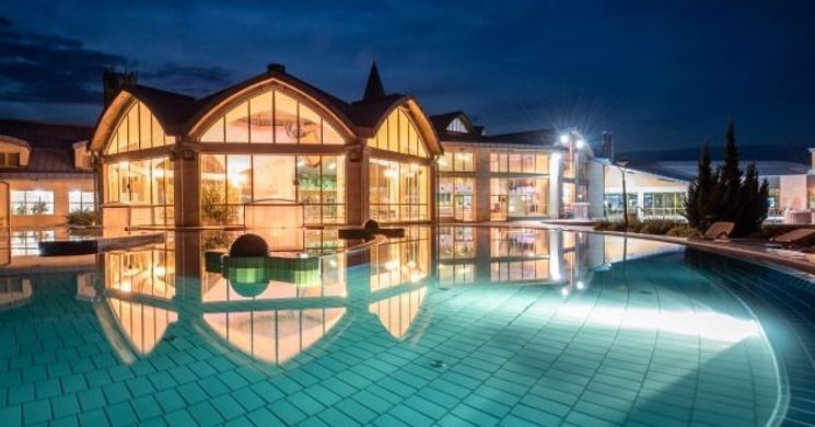 Éjszakai fürdőzés Sárvár 2026