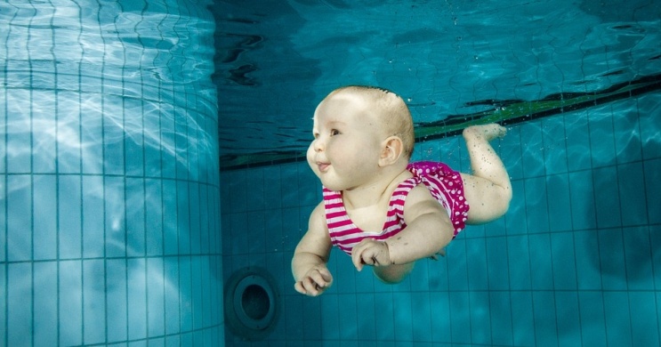 Baba-mama program Gyula 2026 -  Babaúszás minden szombaton az AquaPalotában