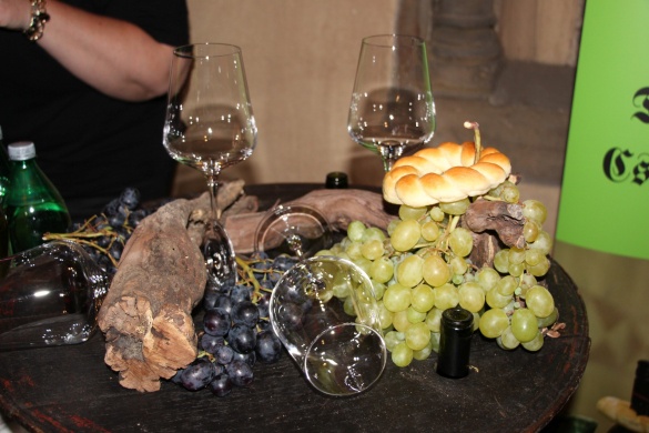 Magyar bor napja. Koccintás közösen a magyar borért