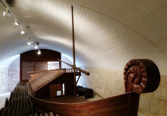 Dunai hajók kiállítás Komáromban, a Duna Bástyában