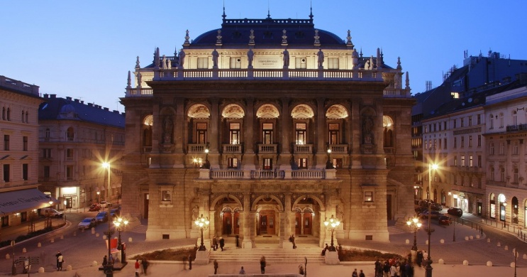 Opera előadások 2026. Műsor online jegyvásárlással