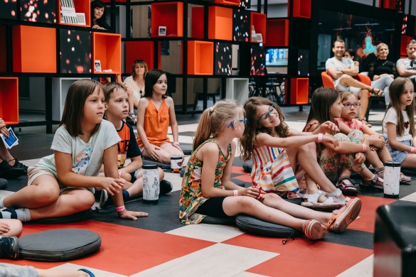 Néprajzi Múzeum gyerekeknek. Játékos tárlatvezetés kiállításainkban és MÉTA épületséta diákoknak