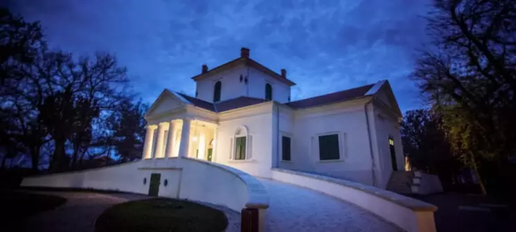 Fényfestészet a Bréda kastélyban, kastélylátogatás és 3D-s épületvetítés