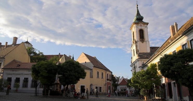 Tárlatvezetés Szentendrén - Tematikus séták, tárlatvezetések Szentendre utcáin, múzeumaiban