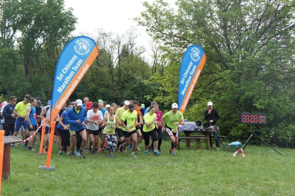 Pécs Maraton 2026 -  Öntúlszárnyalás Sri Chinmoy futóverseny a Malomvölgyi-tónál