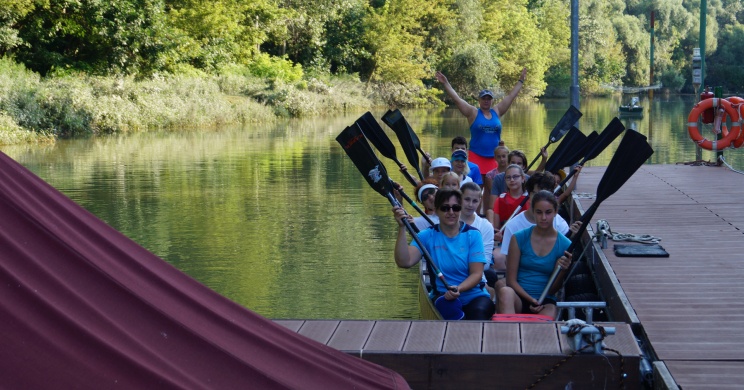 Sárkányhajós nyári tábor 2025 Kisapostag