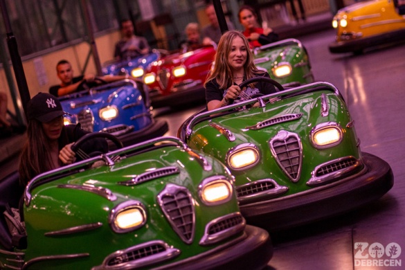 Vidámparki Karszalagos Esték Debrecen