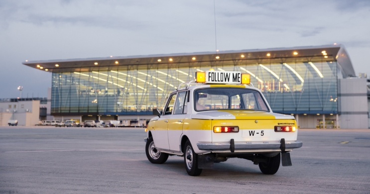 Veterán autó bérlés Budapesten, oldtimer autók az Aeroparkban