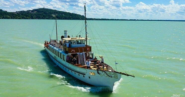 Pünkösdi hajókirándulás program 2026 Siófok - Balatoni sétahajózás