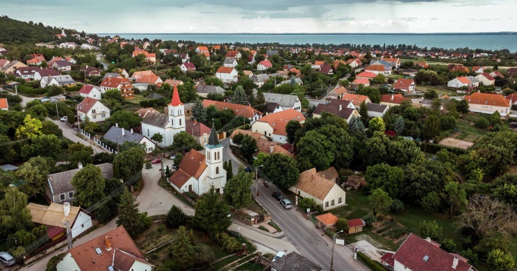 Lovasi programok 2026 – események és rendezvények Lovason egész évben