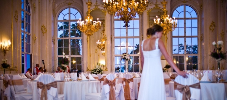 Luxus esküvő Gödöllö 2026 - Mesebeli táj és romantikus kastély a nagy napra