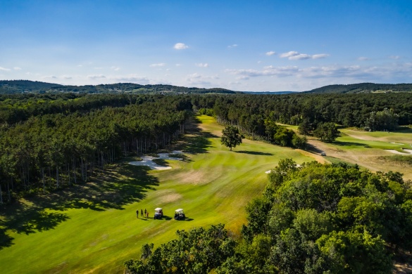 Balaton Golf Club programok Balatonudvari 2026 - Egyéni és csoportos golfoktatás