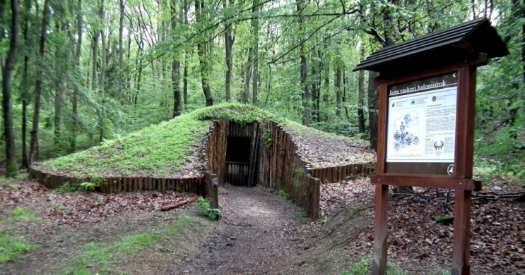 Gyalogtúrák a Soproni-hegységben és a Balfi-dombságon jelzett sétautakon kiépített pihenőhelyekkel