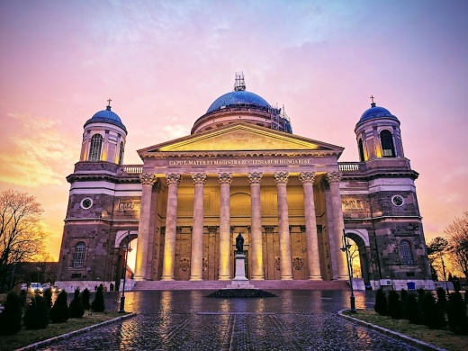 Tárlatvezetések az esztergomi Főszékesegyházban és az Altemplomban