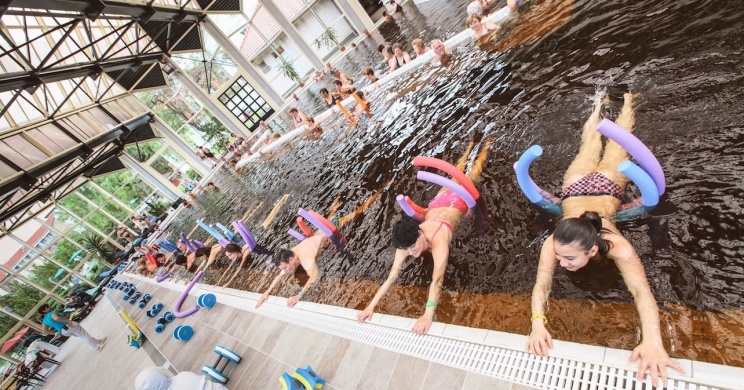 Reumatikus panaszok esetén fürdőkúra és kezelés a Gyopárosfürdői Gyógyfürdőben