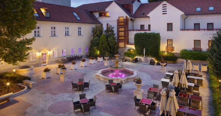 2026. Augusztus 20 wellness hosszú hétvége Tatán, számos kedvezménnyel a Kristály Imperial Hotelben