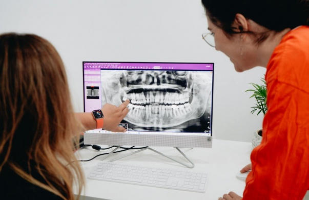 A fogászati röntgen során használt eszközök és tartozékok