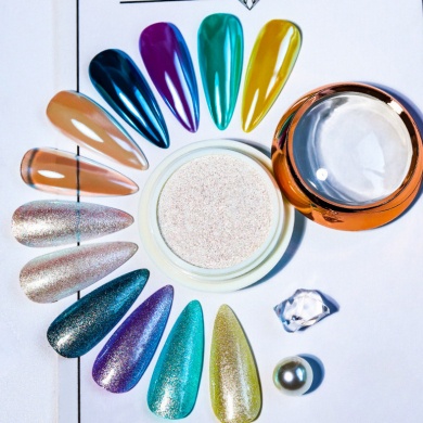 Krómpor és sellőpor a körmökön akkor is, ha túrázni megyünk