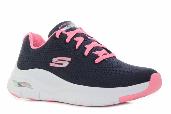 Itt a nyár, itt a kirándulások és fesztiválok ideje