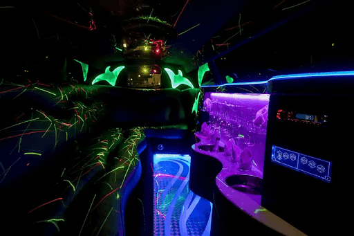 Különleges limuzinokat láttak Budaörsön