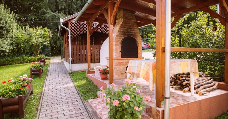 Flóra Apartman Parádsasvár