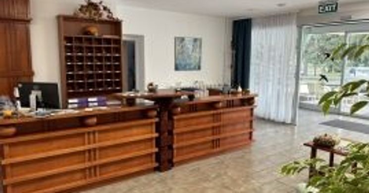 Touring Hotel** és Étterem Berekfürdő