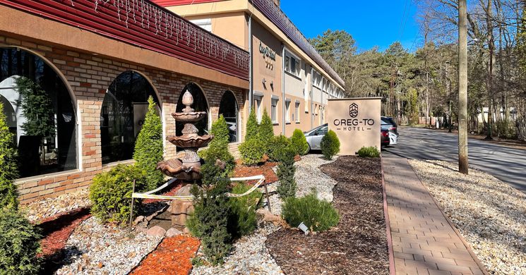 Öreg-tó Hotel*** és Rendezvénytér Tata