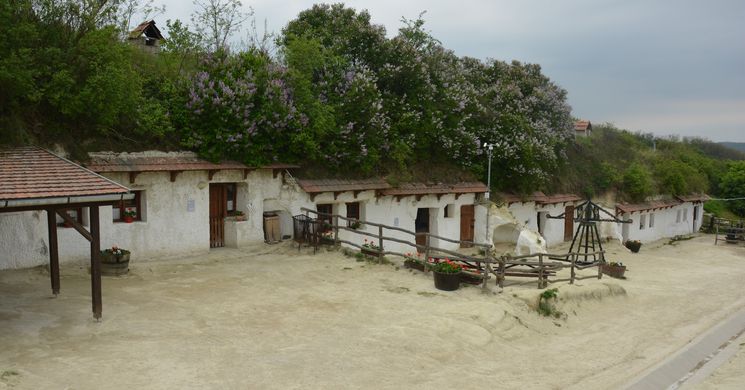 Barlanglakások Egerszalók