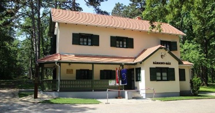 Bársony István Emlékház