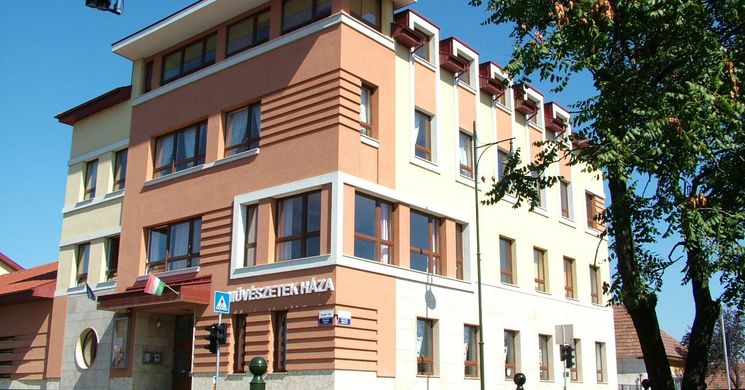 Művészetek Háza Pilisvörösvár