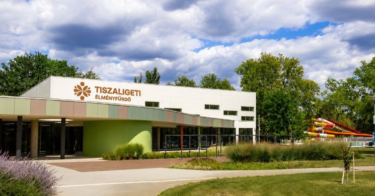 Tiszaligeti Élményfürdő