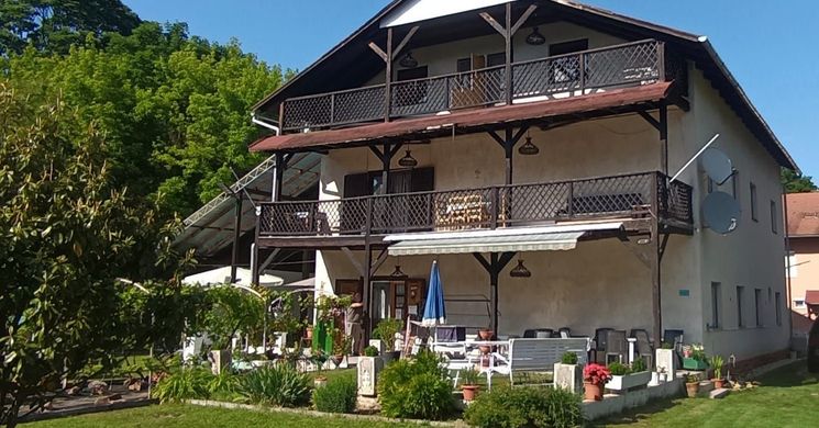 VillaNegra Retro Panzió Balatonföldvár
