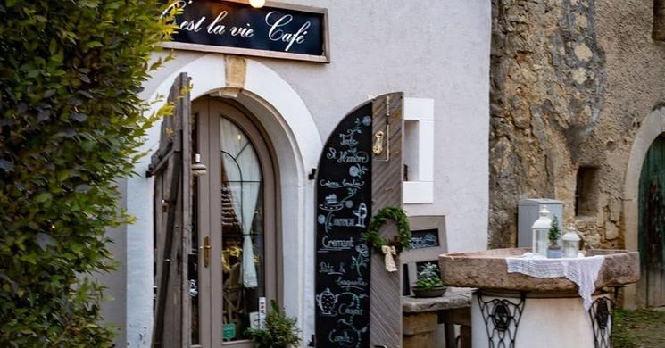 C'est la vie Café Páty