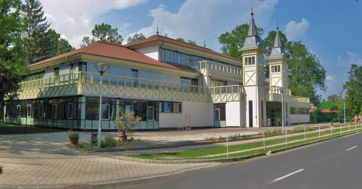Festetics Fürdőház Wellness és Terápiás Centrum Hévíz