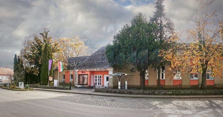 Batthyány Lajos ÁMK Művelődési Otthon és Könyvtár Jánosháza