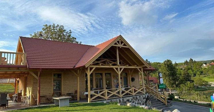Kozárdi Kamra - Étterem és rendezvényhelyszín Kozárdon
