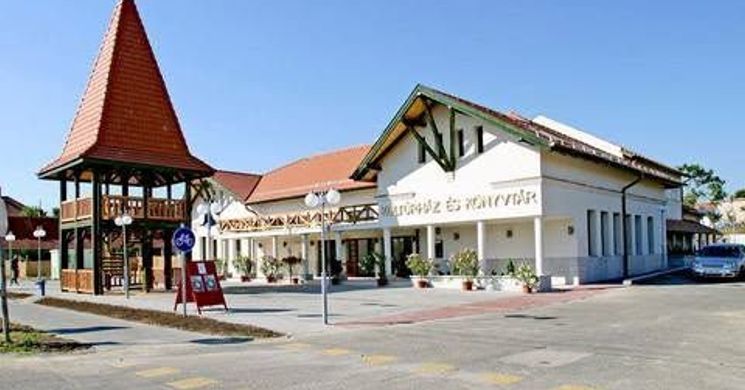 Ceglédberceli Művelődési Ház És Könyvtár