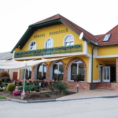 Vénusz Étterem és Panzió Bagod