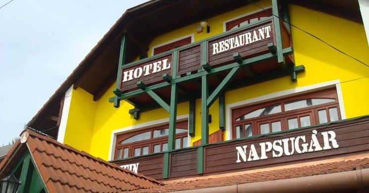 Napsugár Hotel és Étterem Balatonmáriafürdő