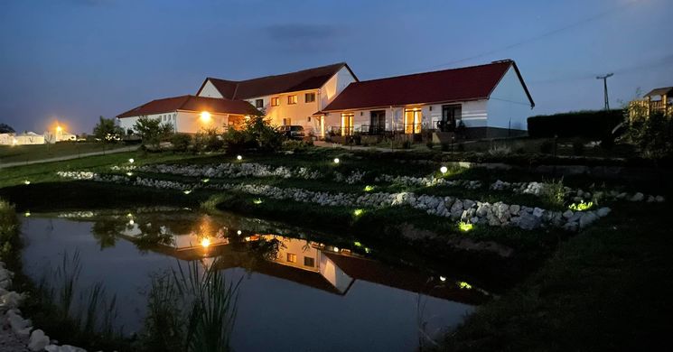 Alsószuha Lovas Panzió