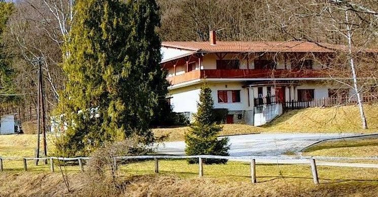 BAGOLY-VÁR Erdészeti Erdei Iskola Varbó-Fónagyság