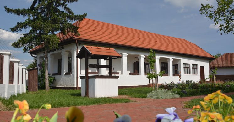 Villa Scederkyn Tájház Tiszaújváros