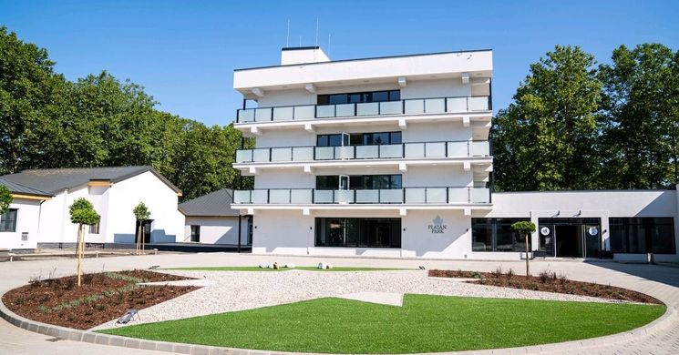 BV  Platán Park Hotel Balatonlelle