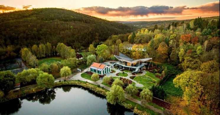 METTRIN Rendezvény- és Művészeti Központ Bánk