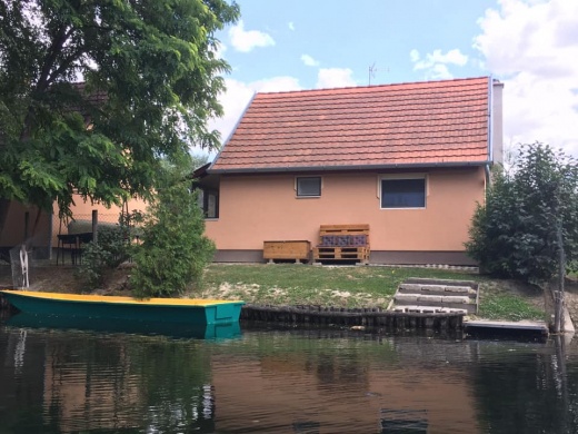 Karolina Apartman Dunasziget