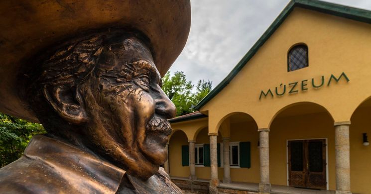 Leányfalu Hely- és Irodalmtörténeti Kiállítóhely