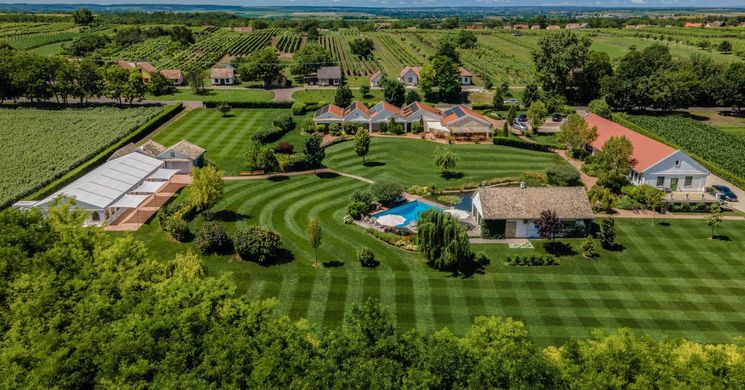 Páskom Cottage Lajoskomárom