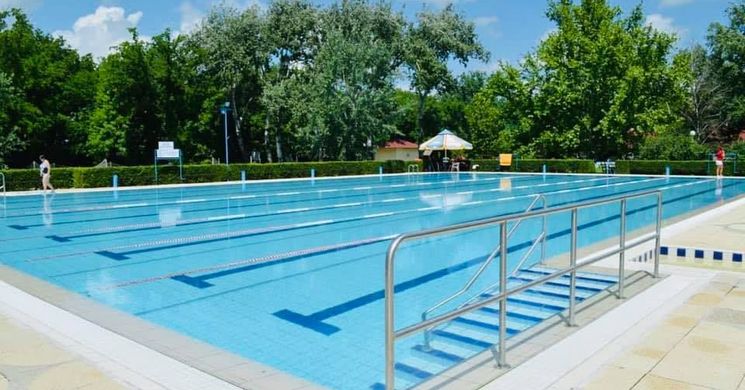 Kastélypark Fürdő Füzesgyarmat